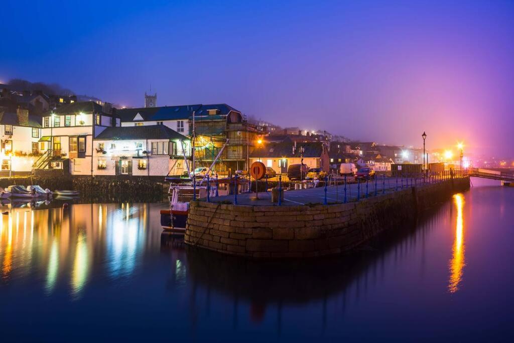 The Nest, Central Falmouth, 10 Mins To The Beaches And Off Street Parking Extérieur photo