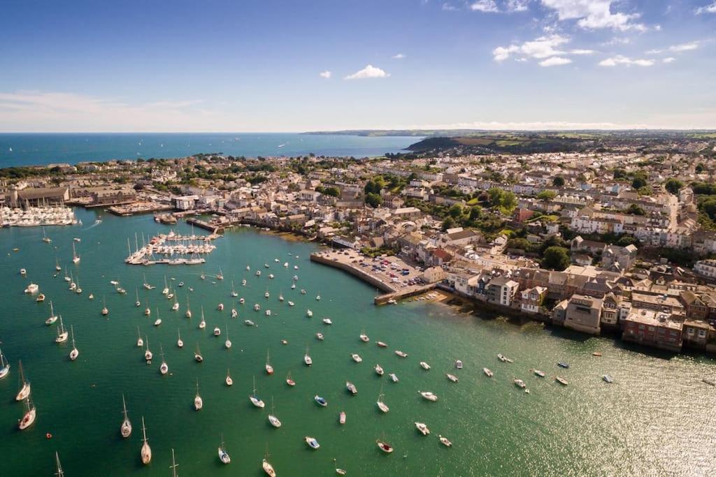The Nest, Central Falmouth, 10 Mins To The Beaches And Off Street Parking Extérieur photo